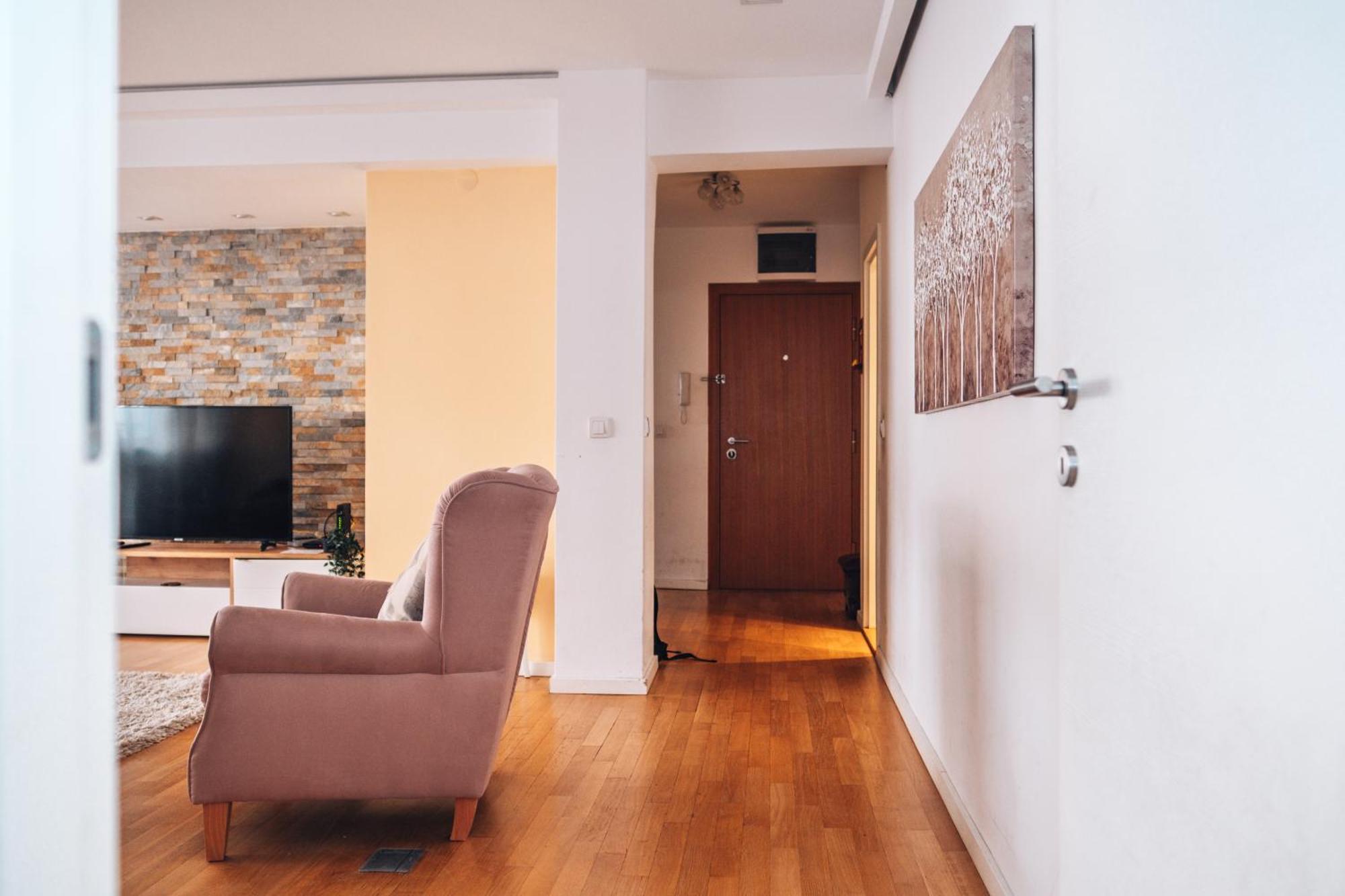 Crown Central Three Bedroom Apartment Beograd Eksteriør bilde