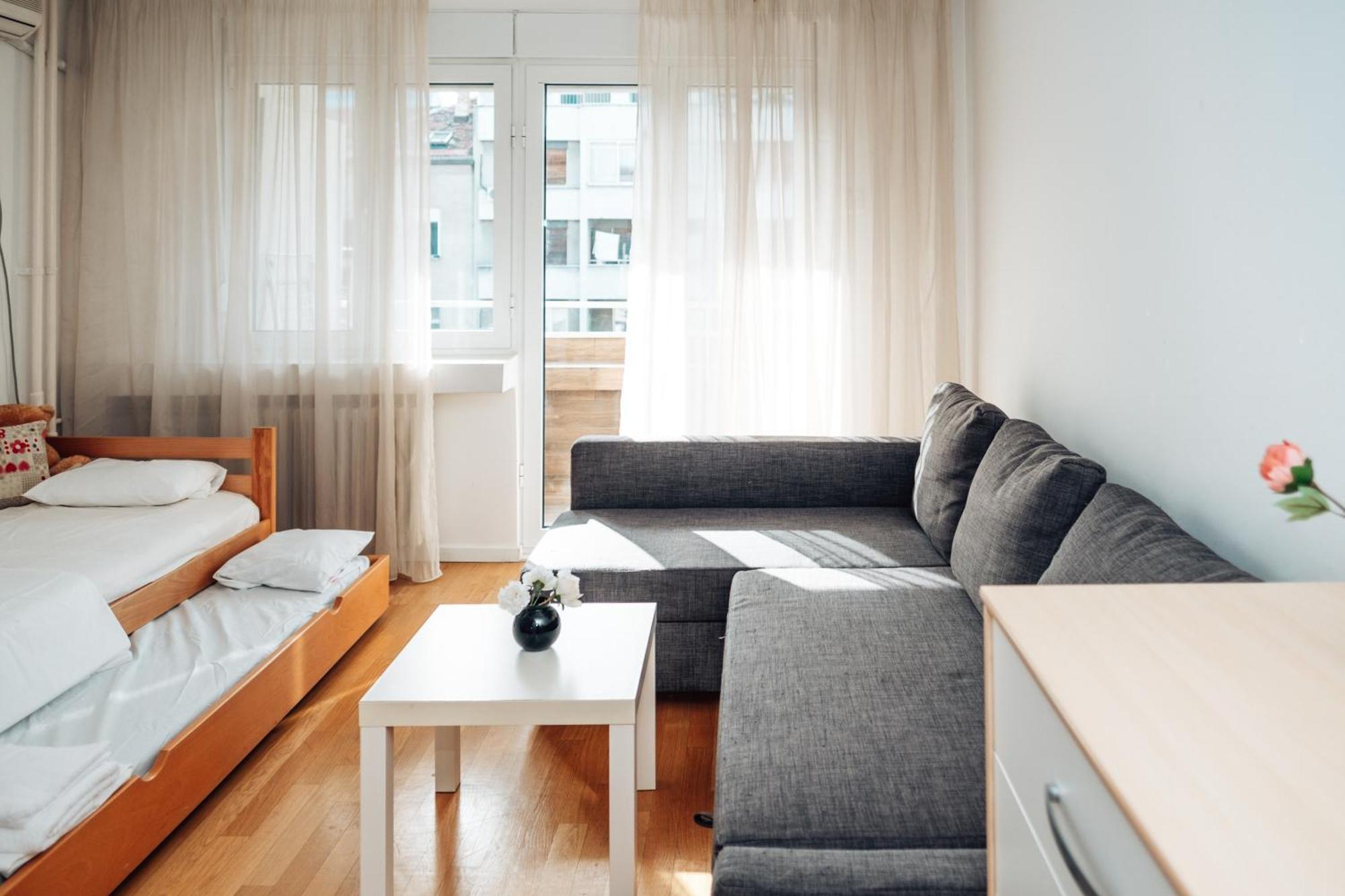 Crown Central Three Bedroom Apartment Beograd Eksteriør bilde